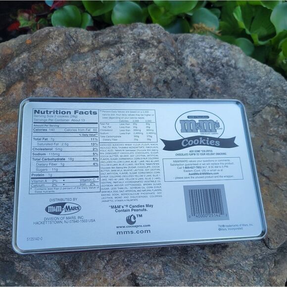 M&M Collectible Tin - Picture 6 of 8